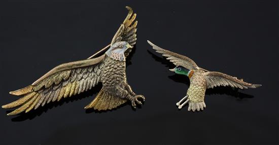 Two 9ct three colour gold and enamel bird brooches, 1.75in & 2.5in respectively.